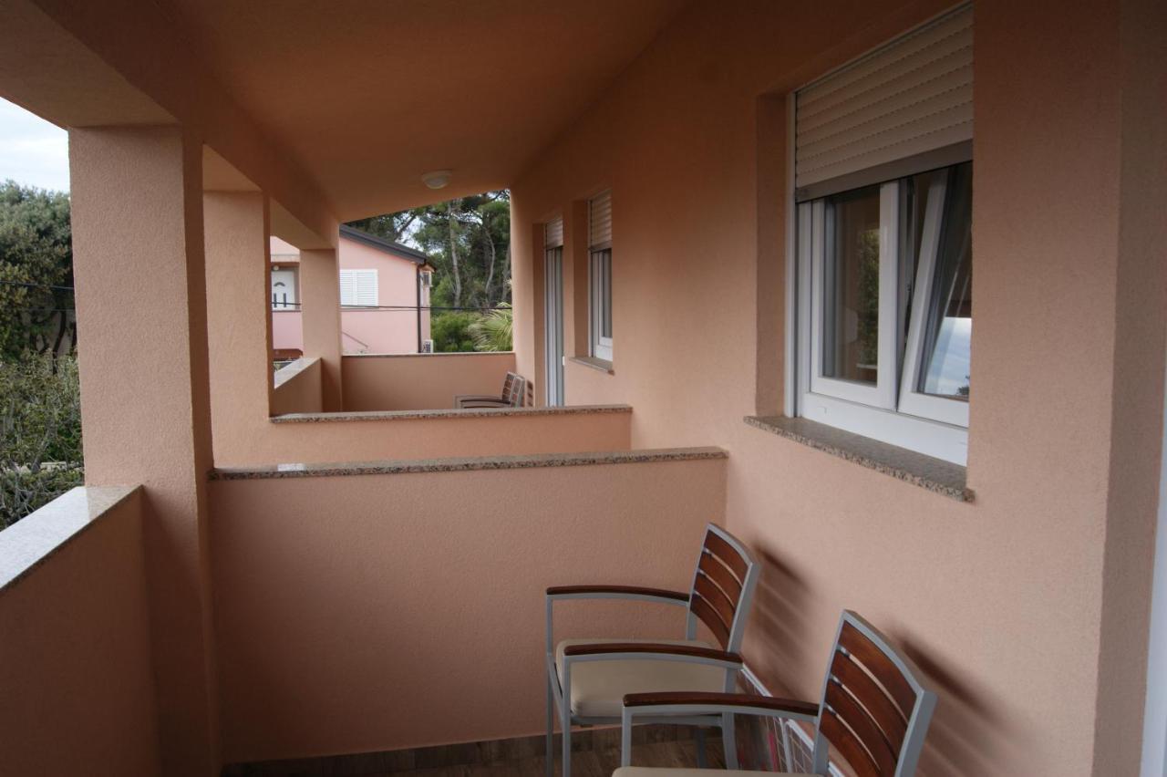 Mario Lägenhet Vir Exteriör bild